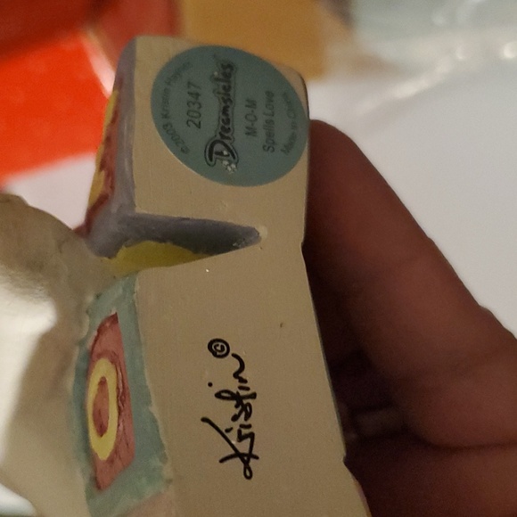 Dreamsicles Mom Figurine - Picture 3 of 4